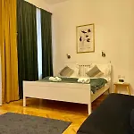 Old Town With Jacuzzi And View Appartement