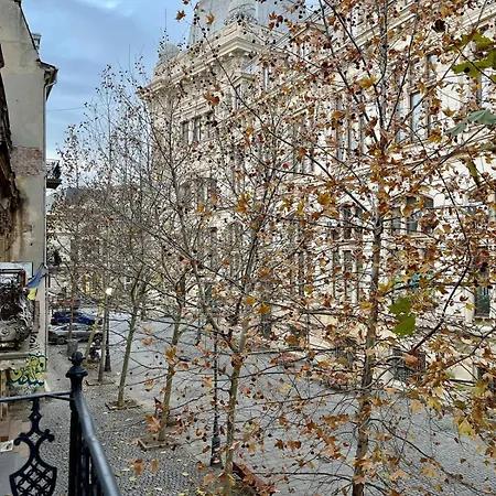 Old Town With Jacuzzi And View Bucharest