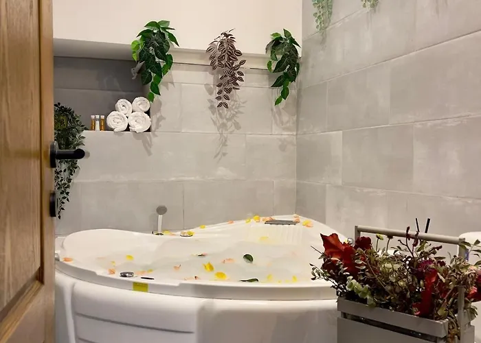 Old Town With Jacuzzi And View * Bucharest